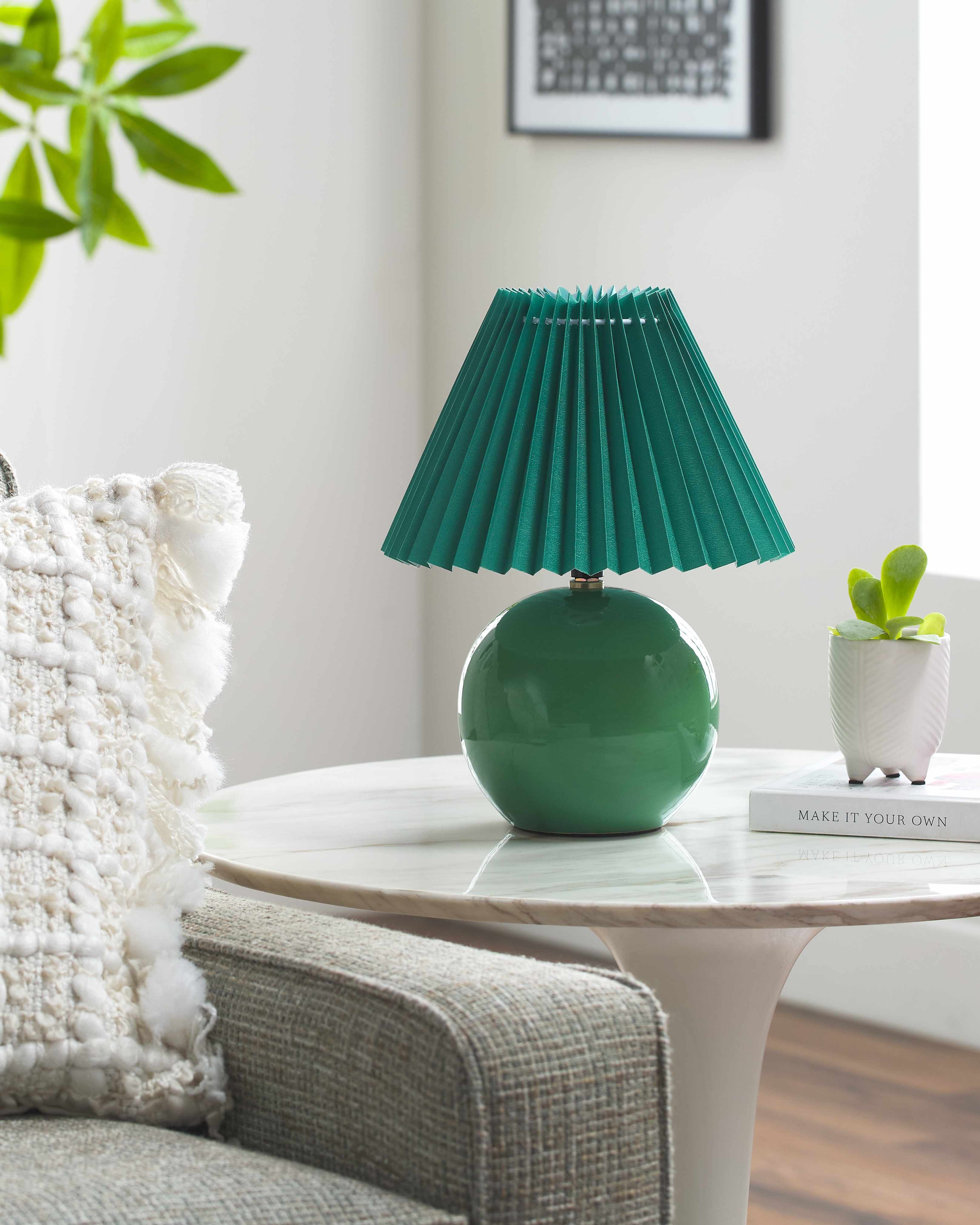 Shcheglovo Table Lamp-0