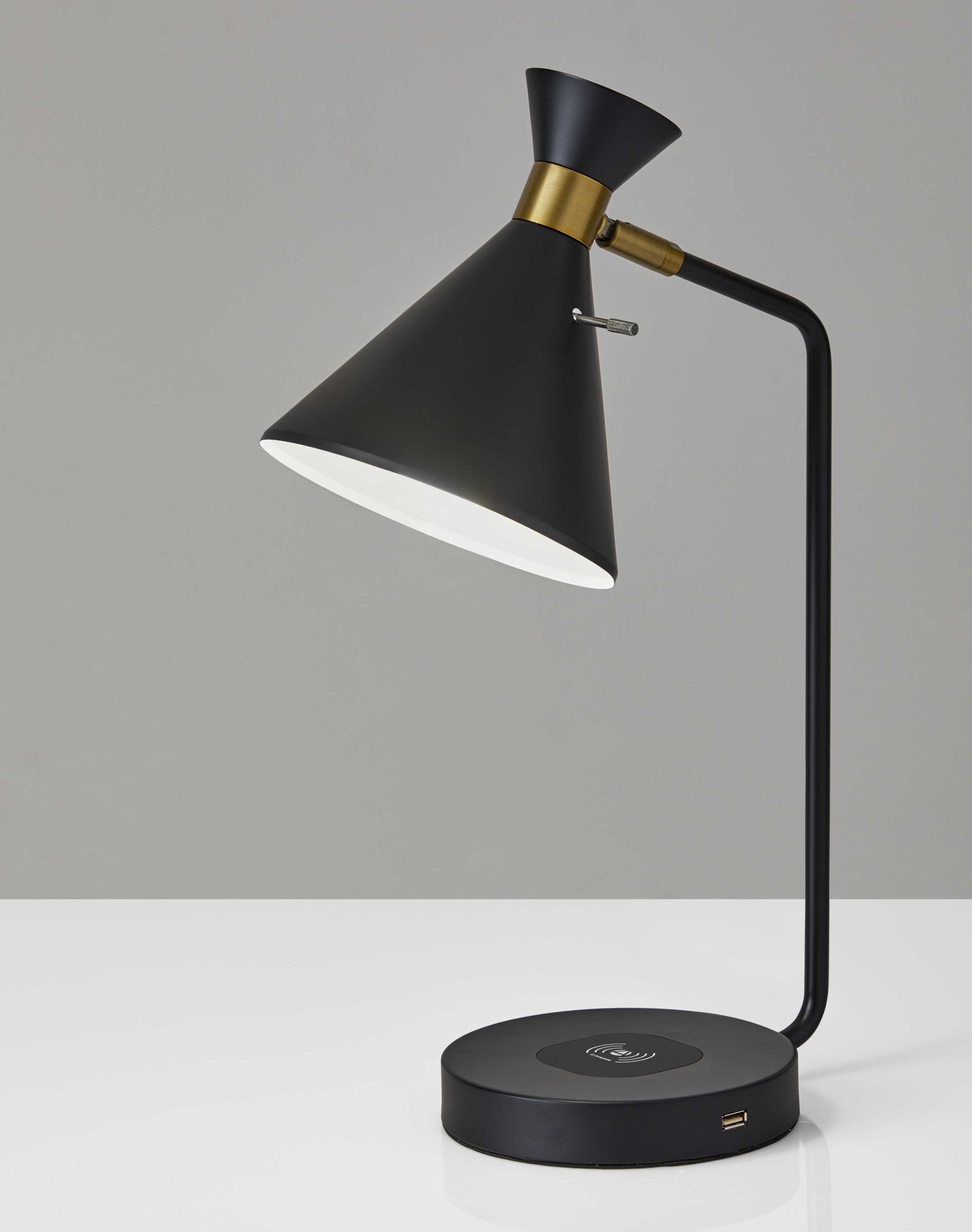 Asymmetrical Diabolo Black Metal Desk Lamp-4