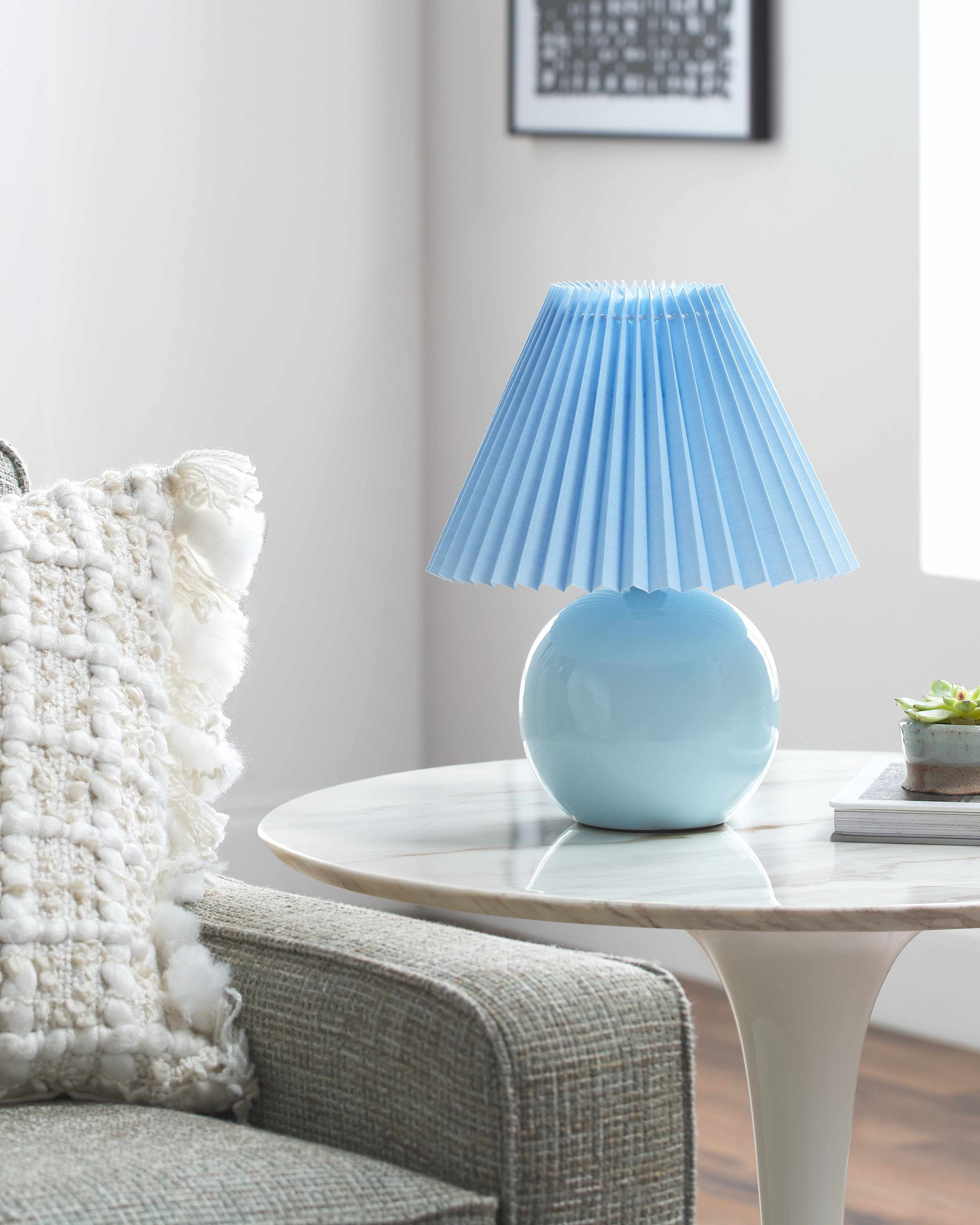 Shcheglovo Table Lamp-0