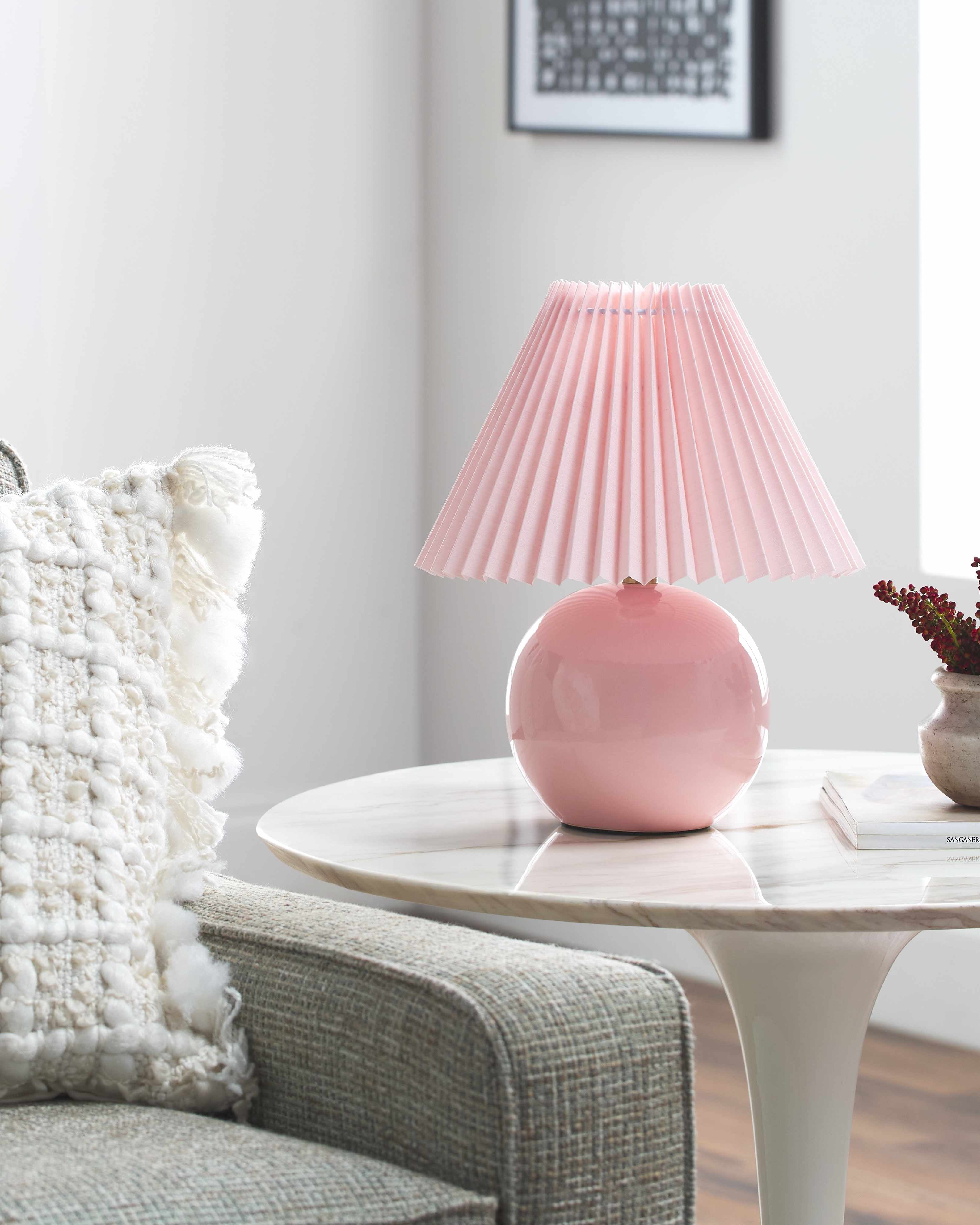 Shcheglovo Table Lamp-0